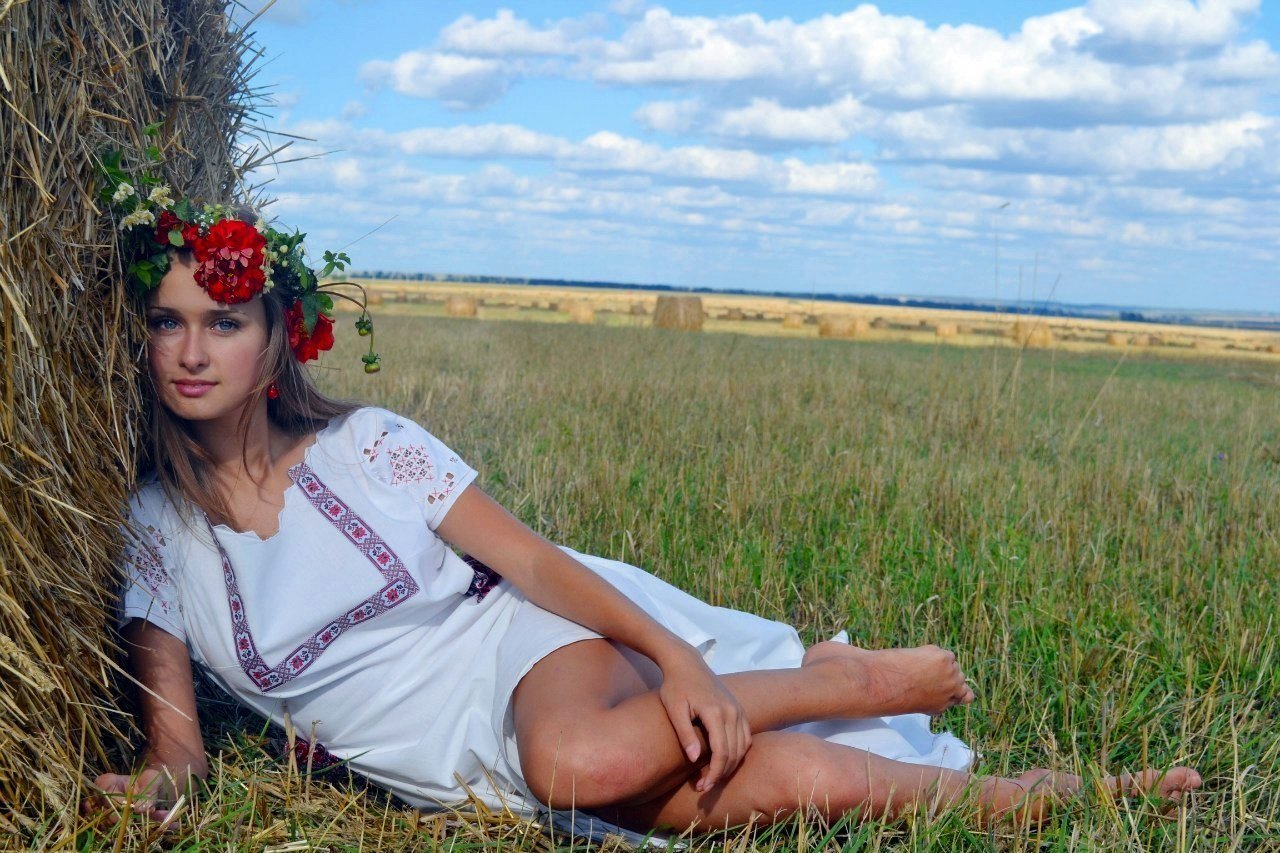 Slavic girls in Medina