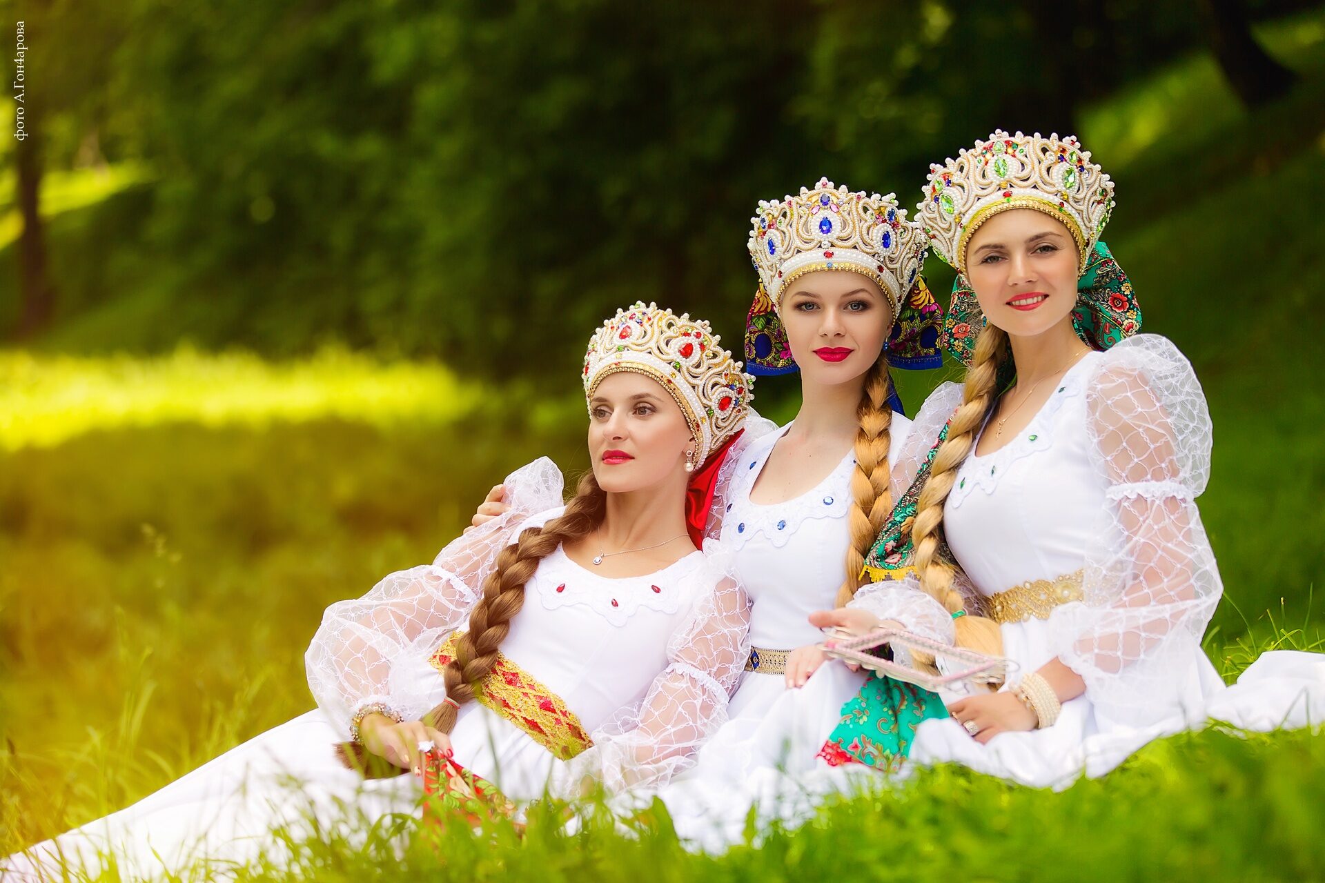 Slavic women in Medina