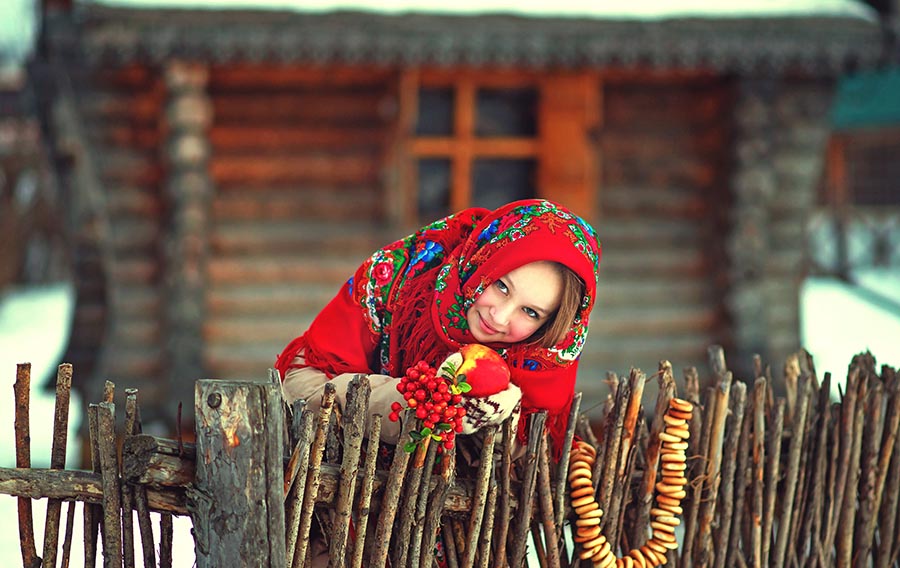 Sexy girl Women in Slavic costumes in Medina