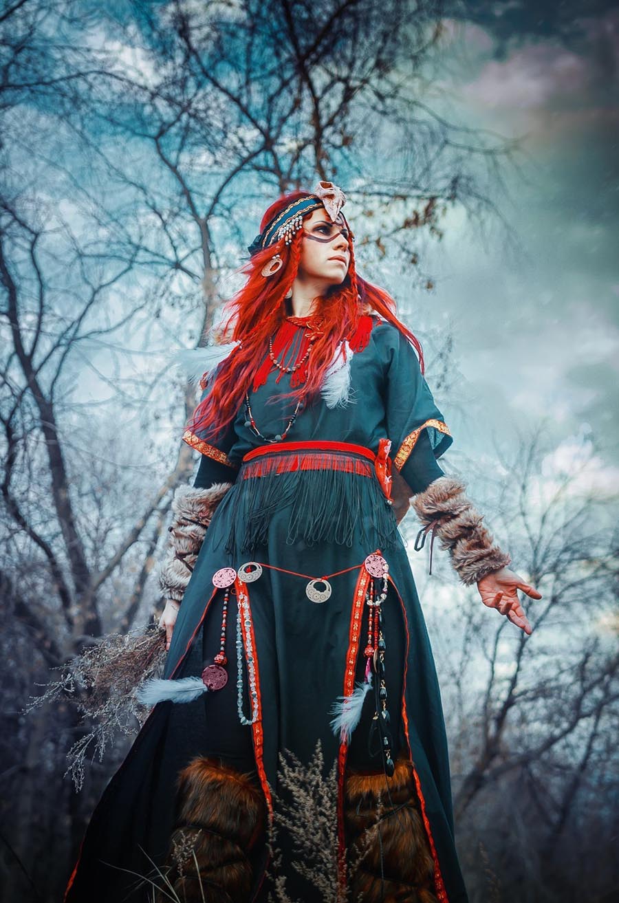 Girls in Slavic costumes underwear in Medina